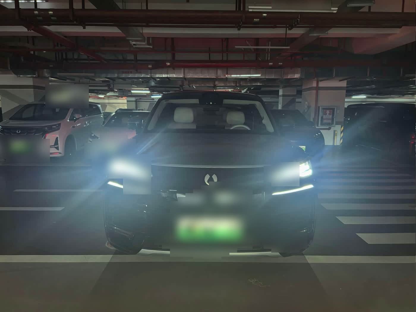 2025 Denza N9 front exterior