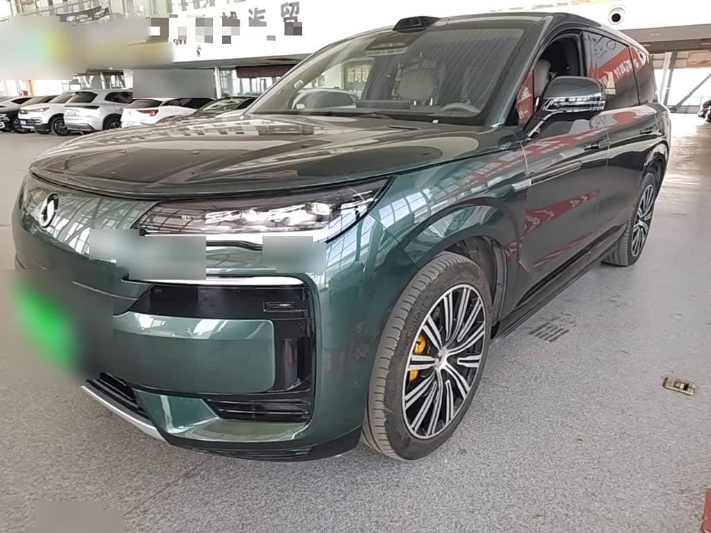 2025 Denza N9 front exterior