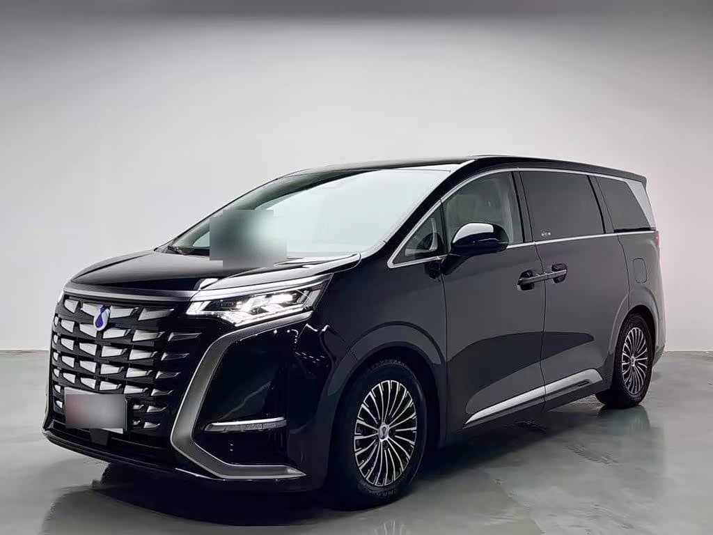 2024 Denza D9 front exterior