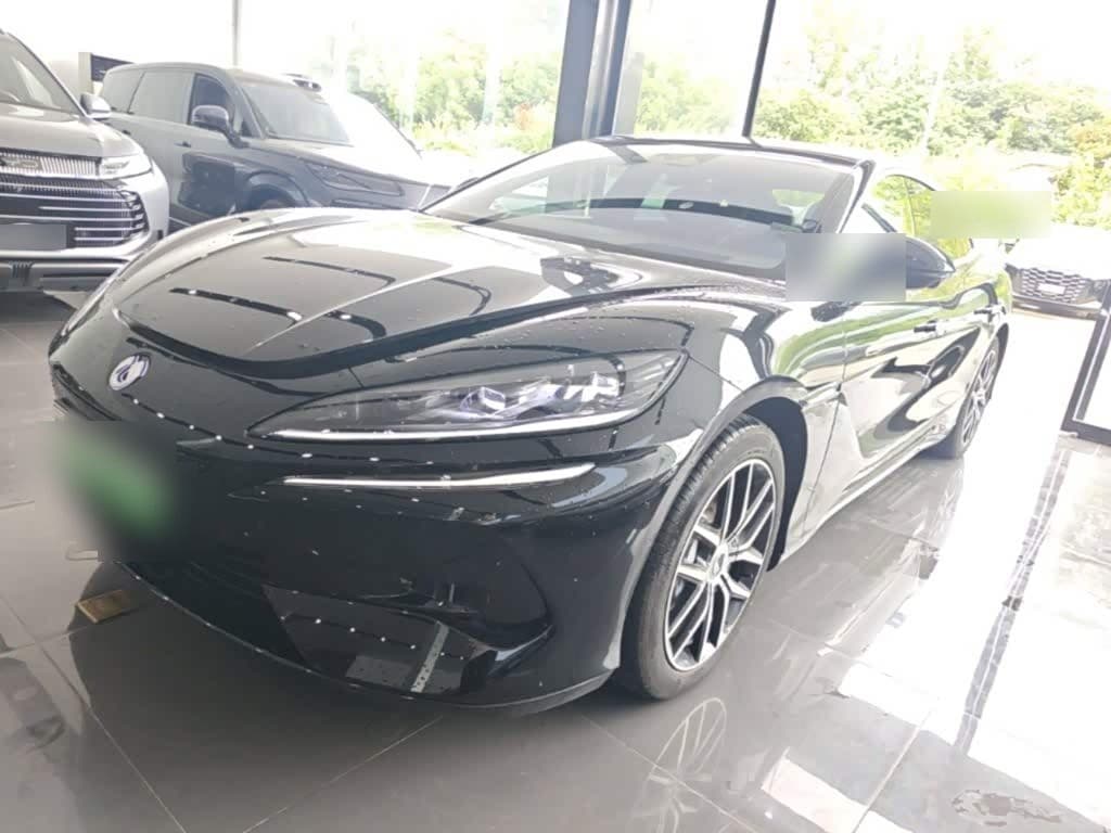 2024 Denza Z9 front exterior