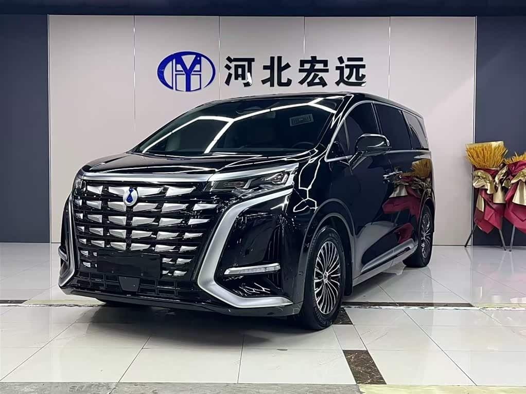 2024 Denza D9 front exterior