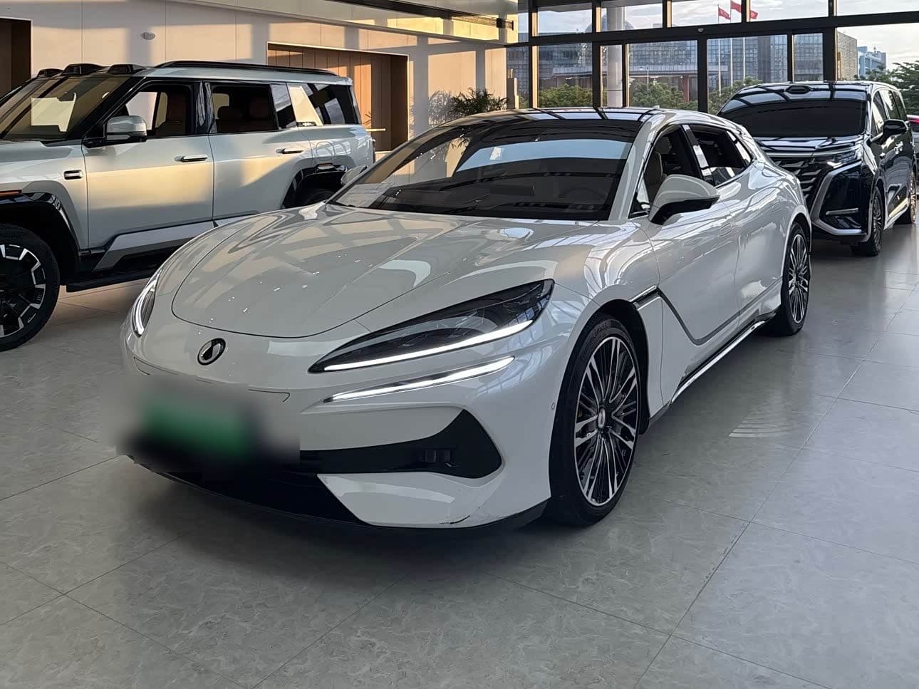 2024 Denza Z9GT front exterior