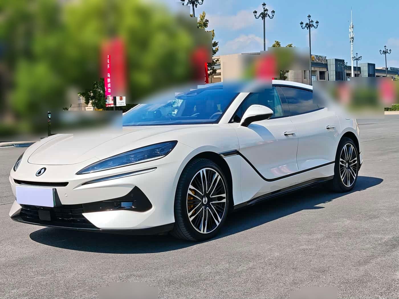 2024 Denza Z9GT front exterior