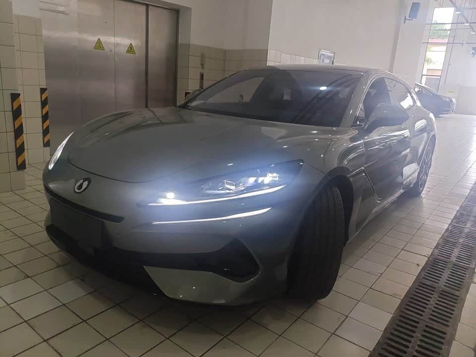 2024 Denza Z9GT front exterior