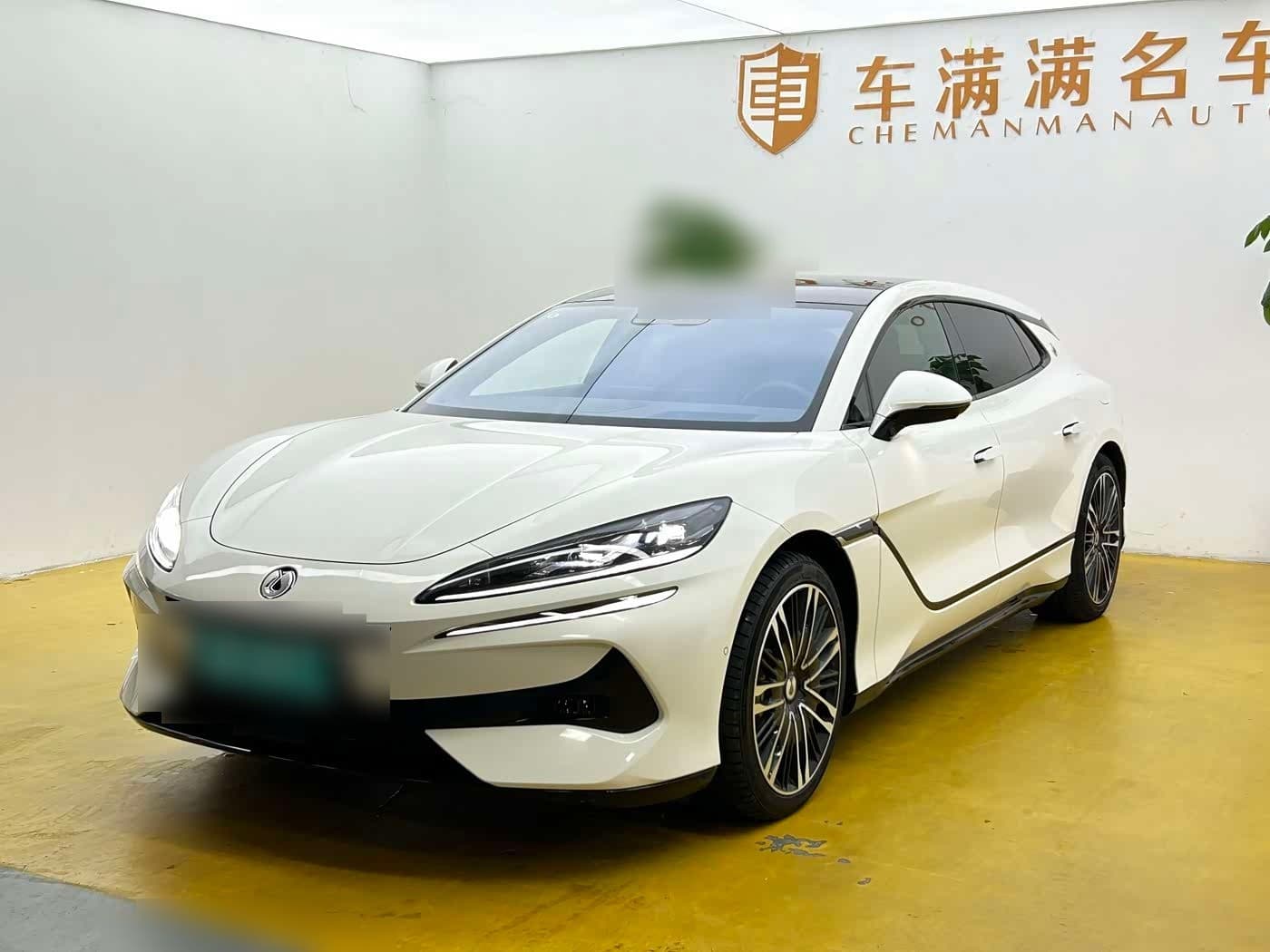 2024 Denza Z9GT front exterior