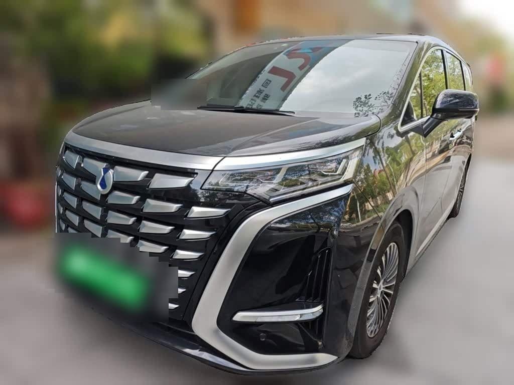 2024 Denza D9 front exterior
