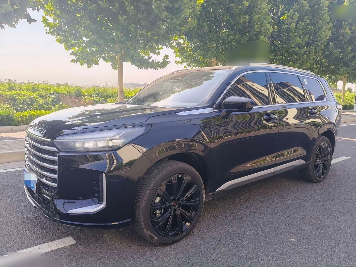 2025 Exeed Landmark front exterior