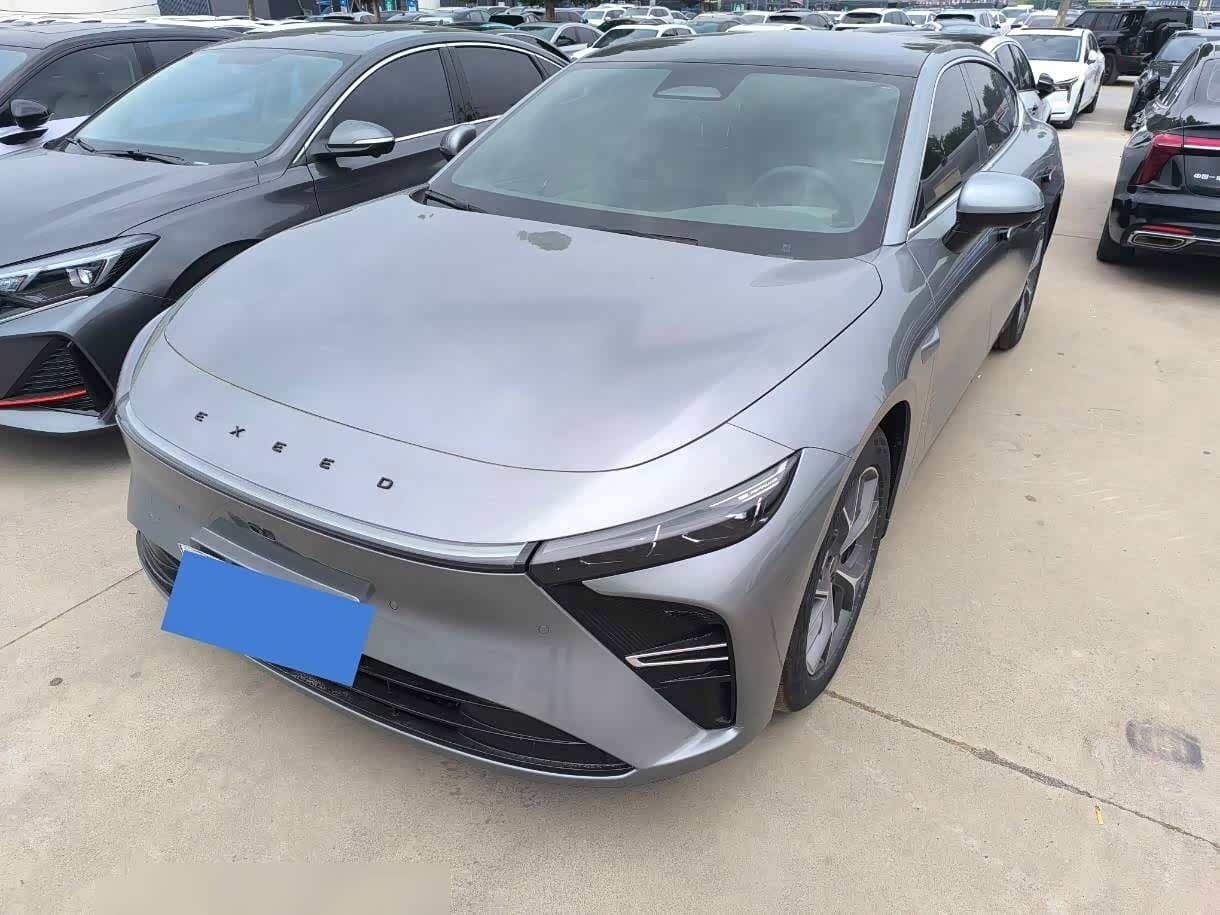 2025 Exeed Exlantix ES front exterior