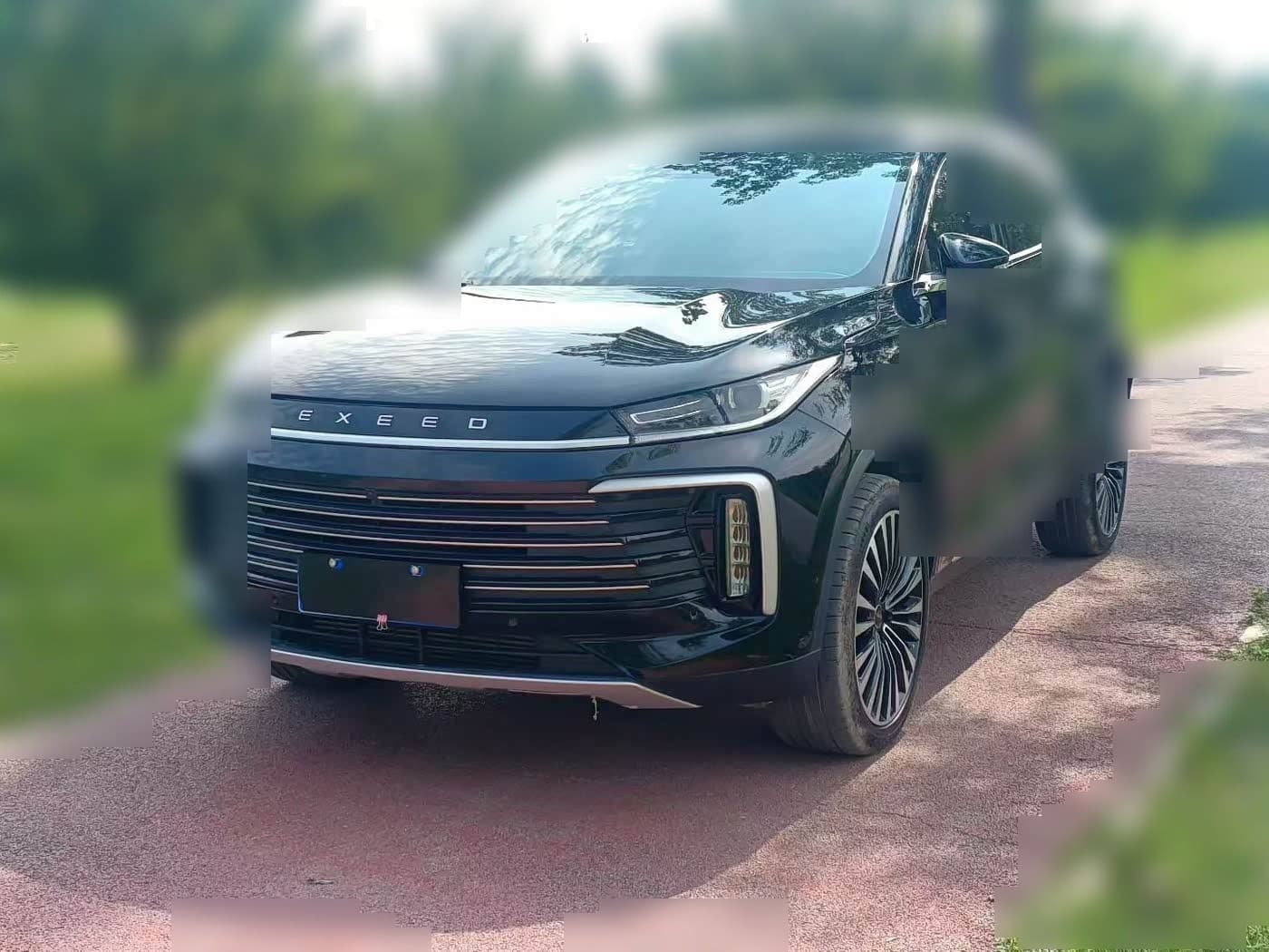2023 Exeed Lingyun front exterior