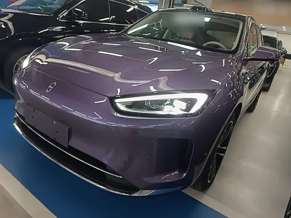 2025 AITO Wenjie AITO M5 front exterior