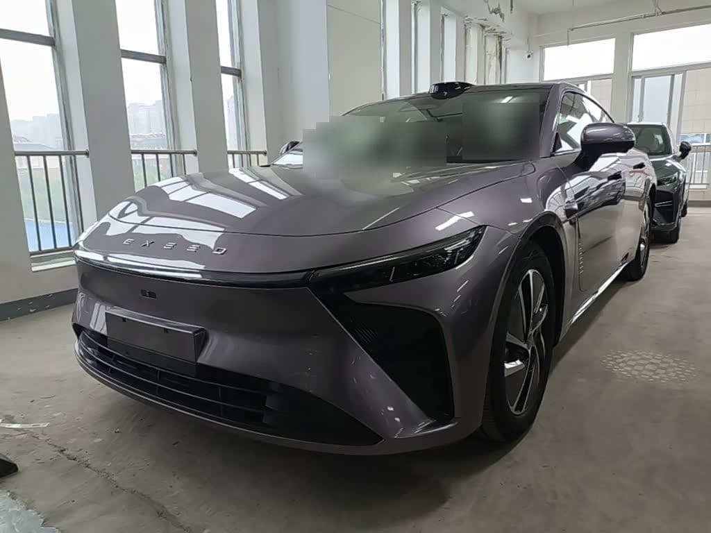 2025 Exeed Exlantix ES front exterior