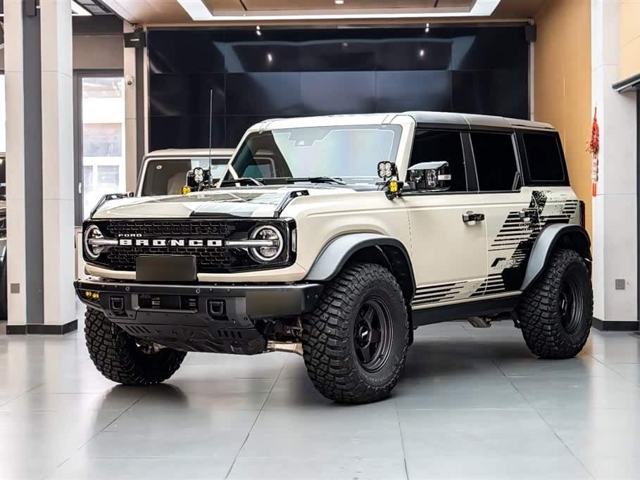 2025 Ford Bronco