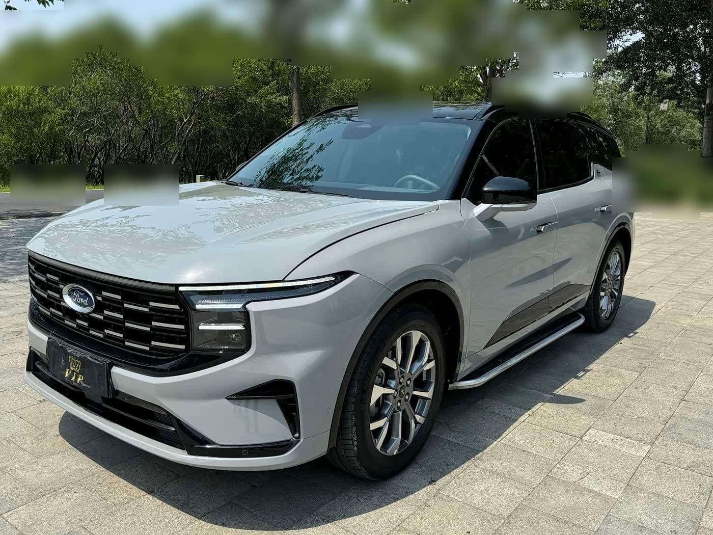 2023 Ford Edge front exterior