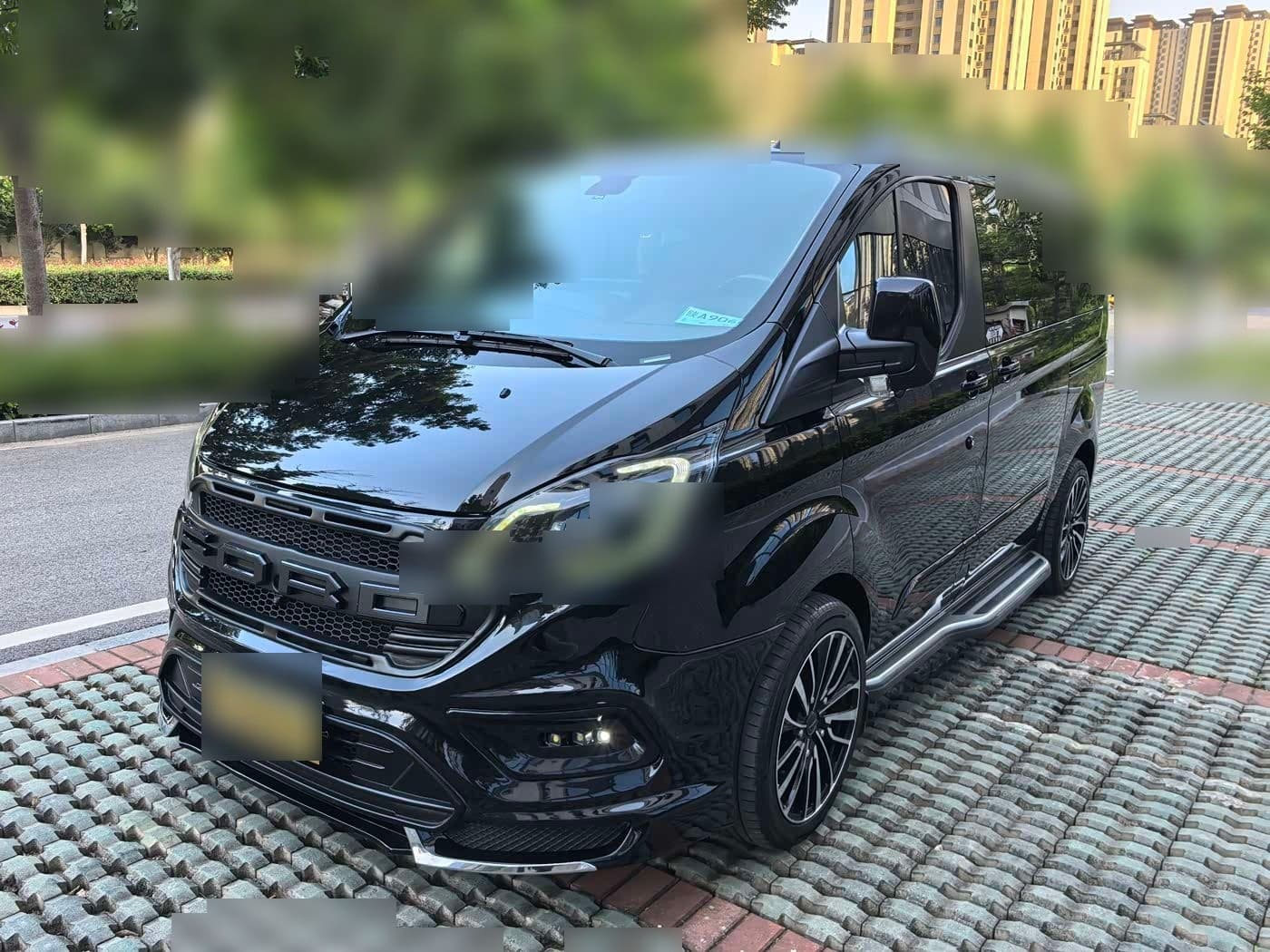 2023 Ford Tourneo