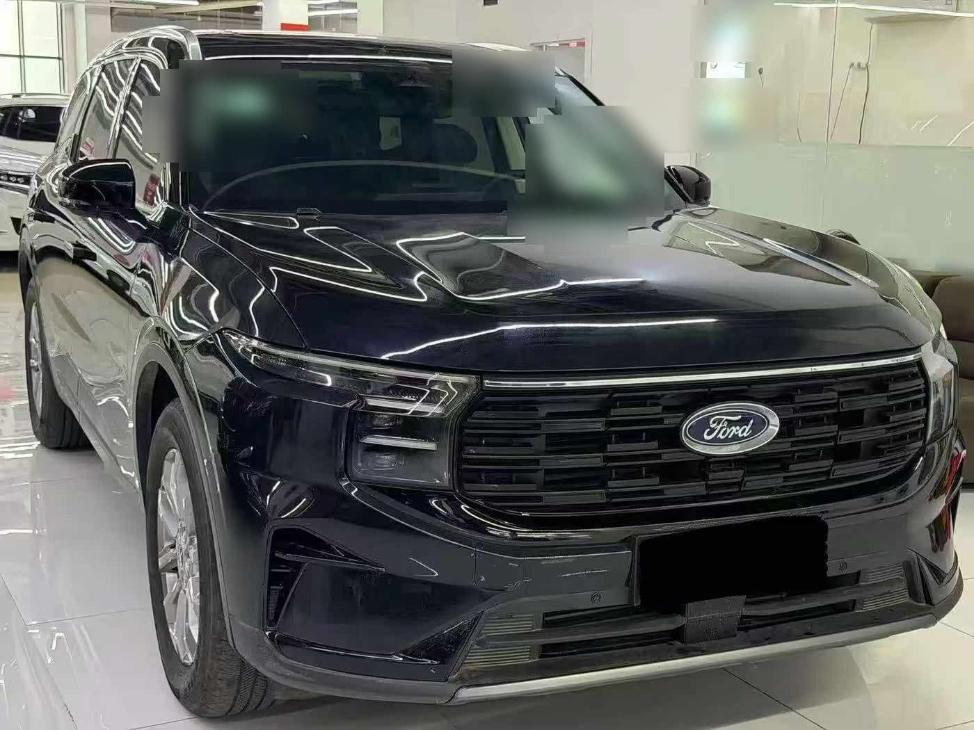 2024 Ford Edge front exterior