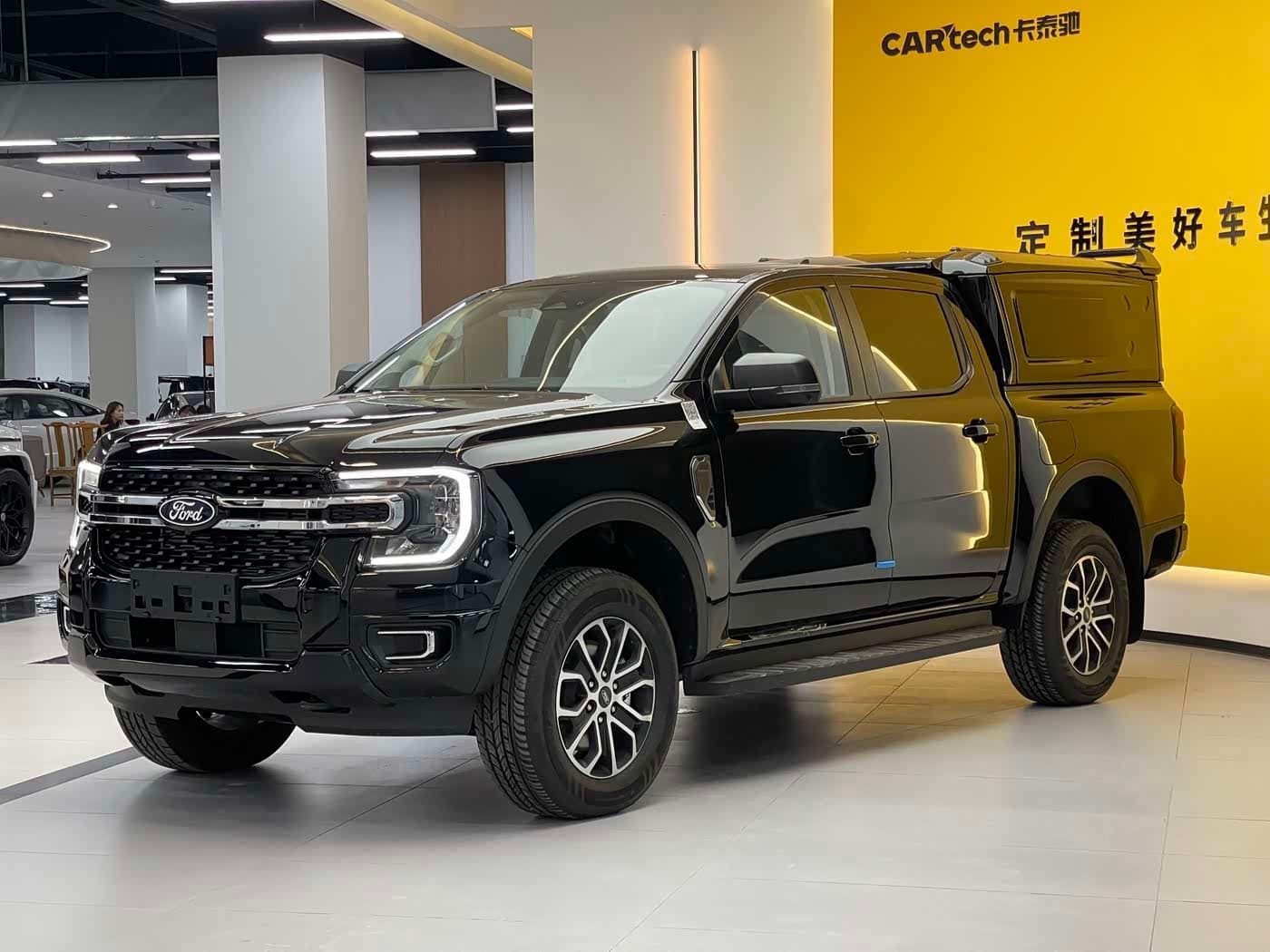 2025 Ford Ranger front exterior