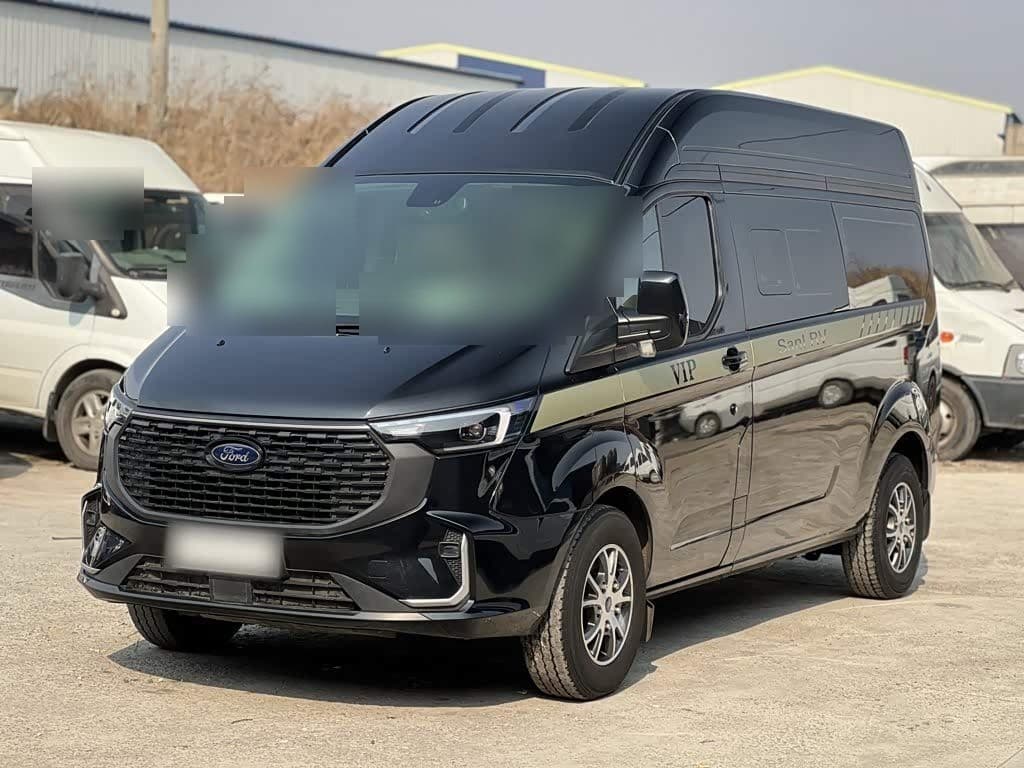 2023 Ford Transit front exterior