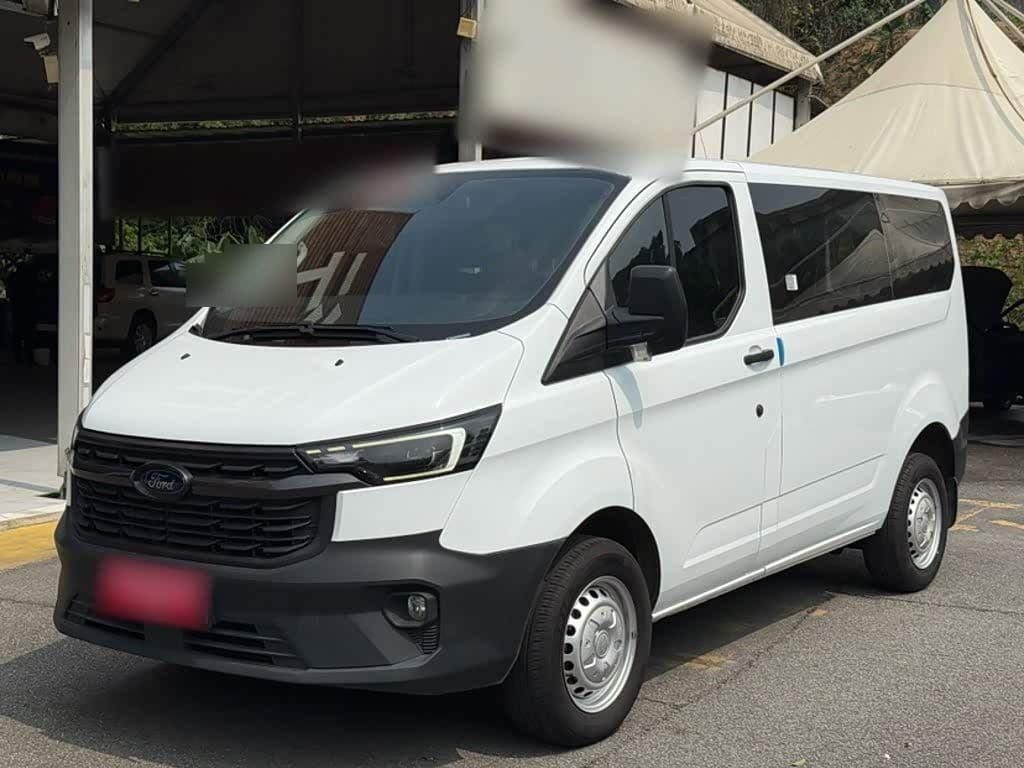 2023 Ford Transit front exterior