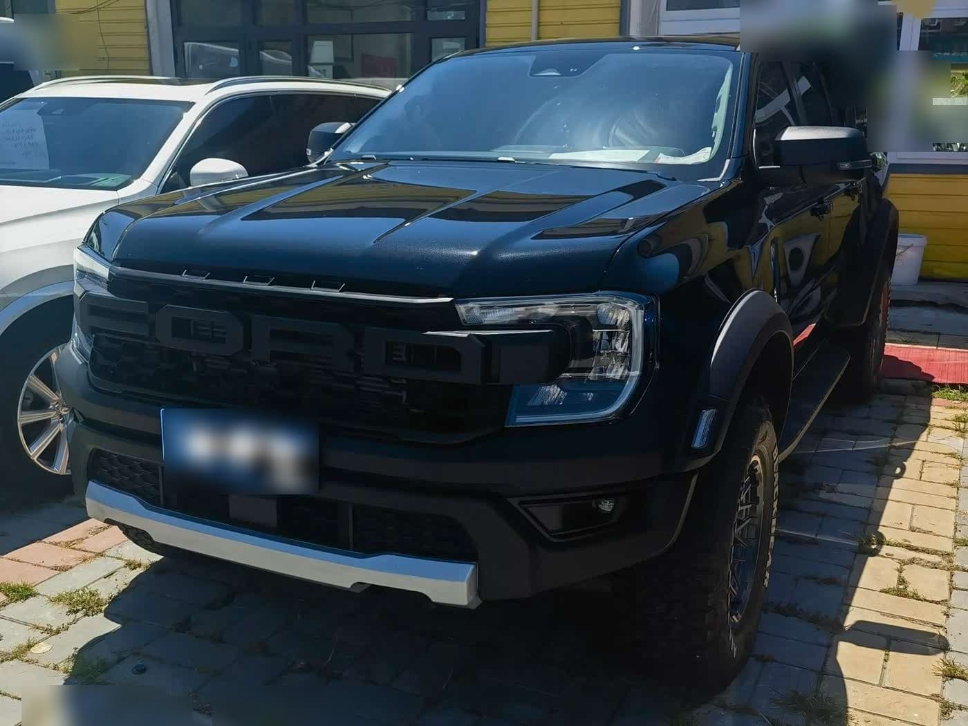 2025 Ford Ranger front exterior
