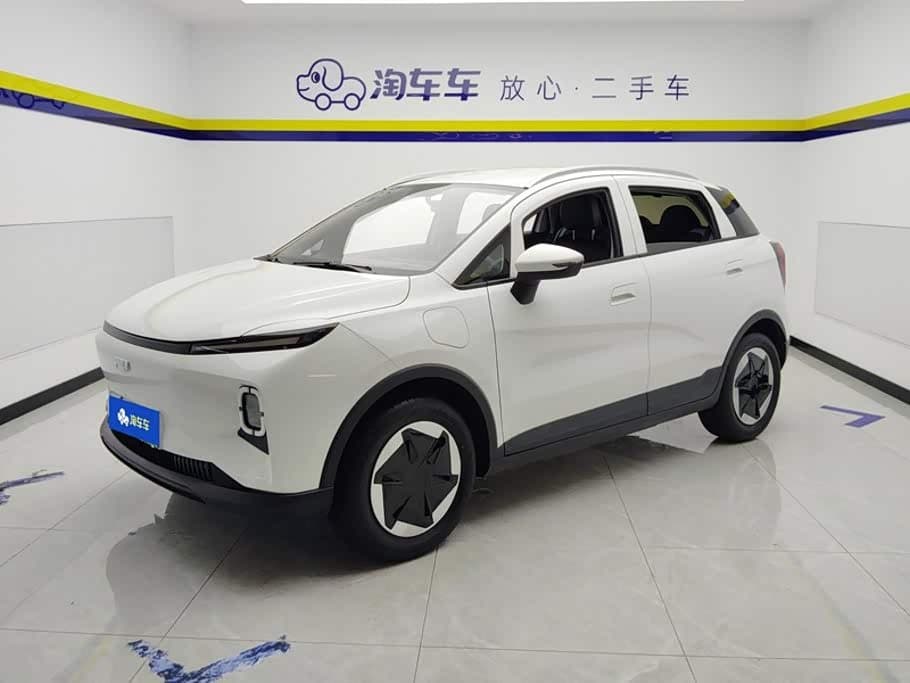 2023 Geely Geometry E Firefly front exterior
