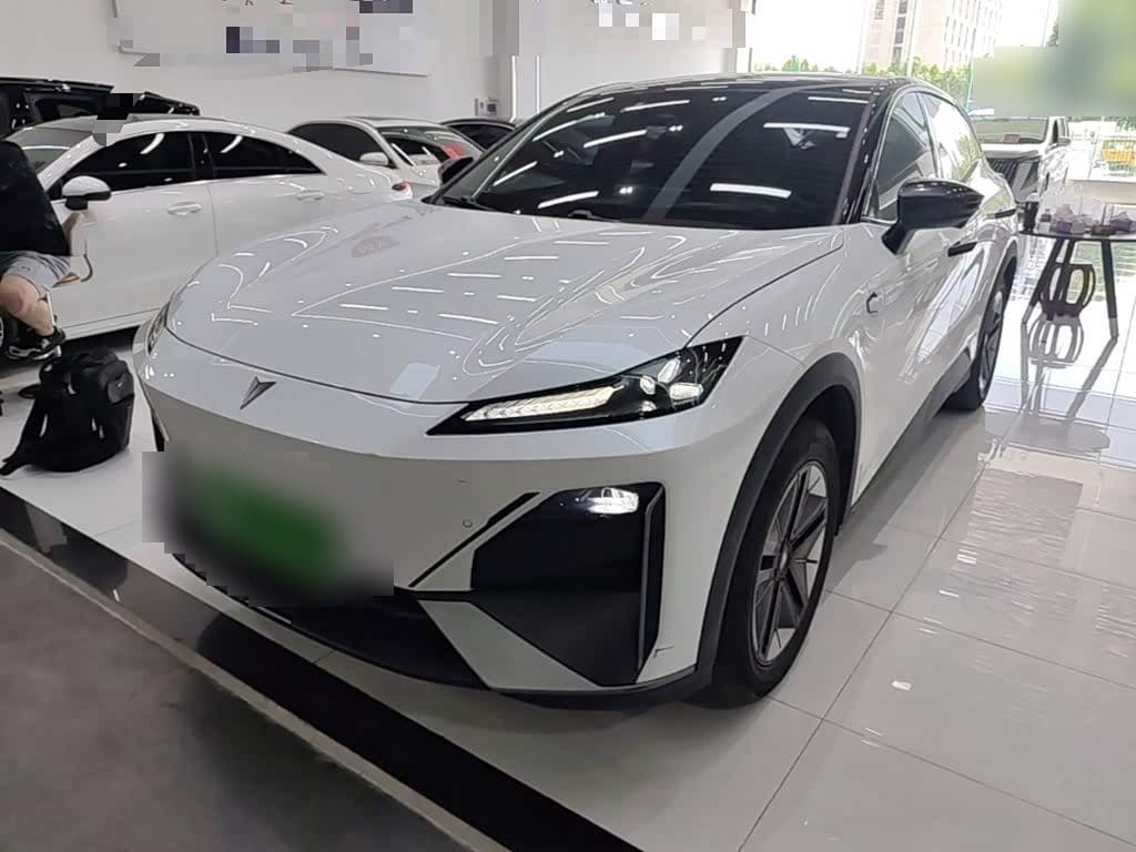 2023 Deepal S07 front exterior