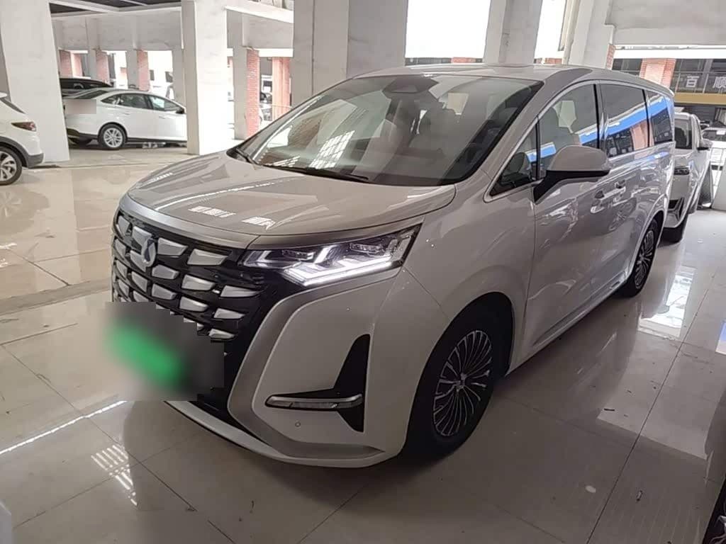 2022 Denza D9 front exterior