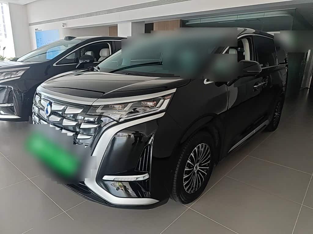 2022 Denza D9 front exterior