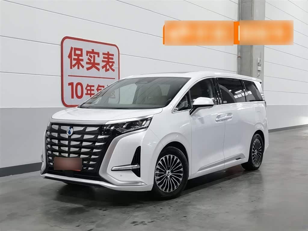 2022 Denza D9 front exterior