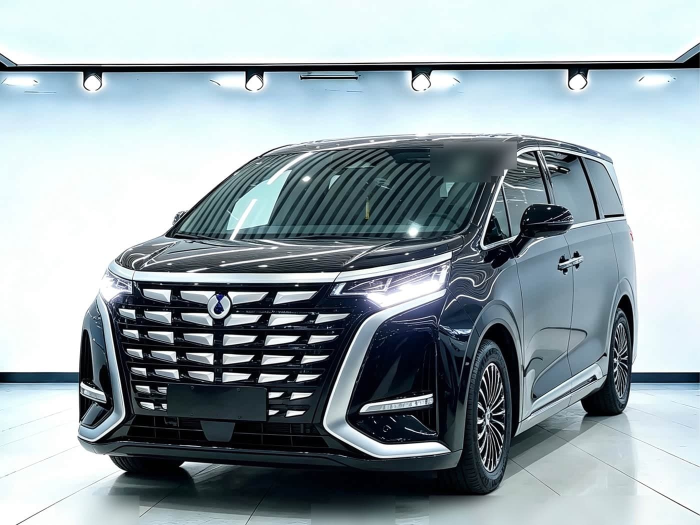 2022 Denza D9 front exterior