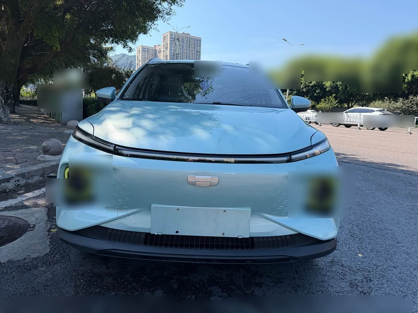 2022 Geely Geometry E Firefly front exterior