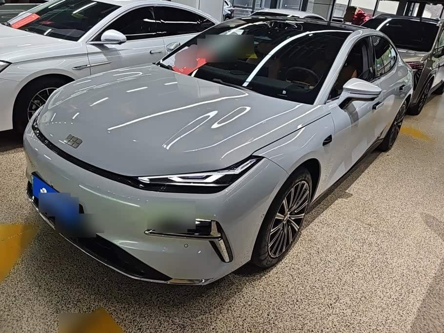 2025 Geely Galaxy Galaxy Xingyao 8 front exterior