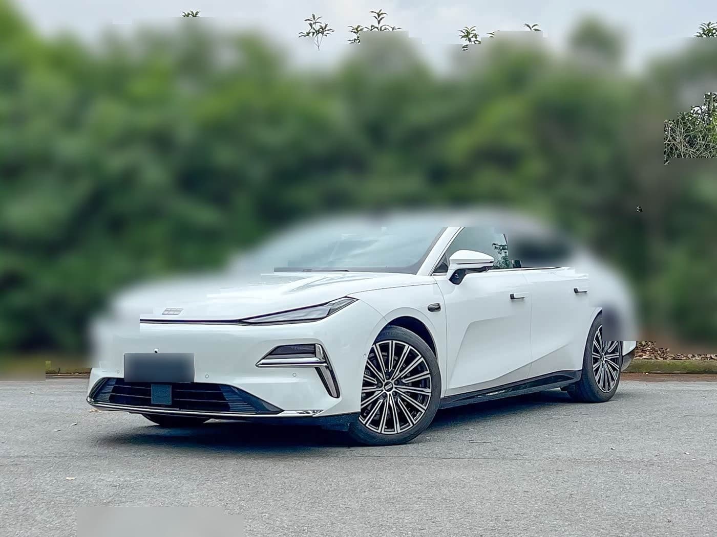 2025 Geely Galaxy Galaxy Xingyao 8 front exterior