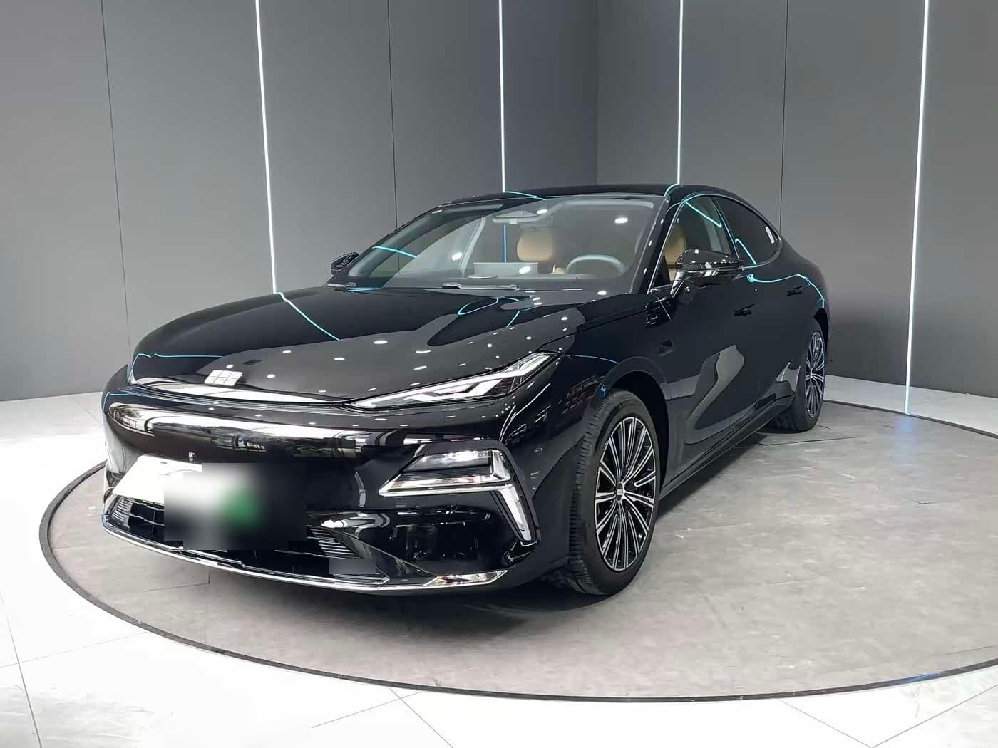 2025 Geely Galaxy Galaxy Xingyao 8 front exterior