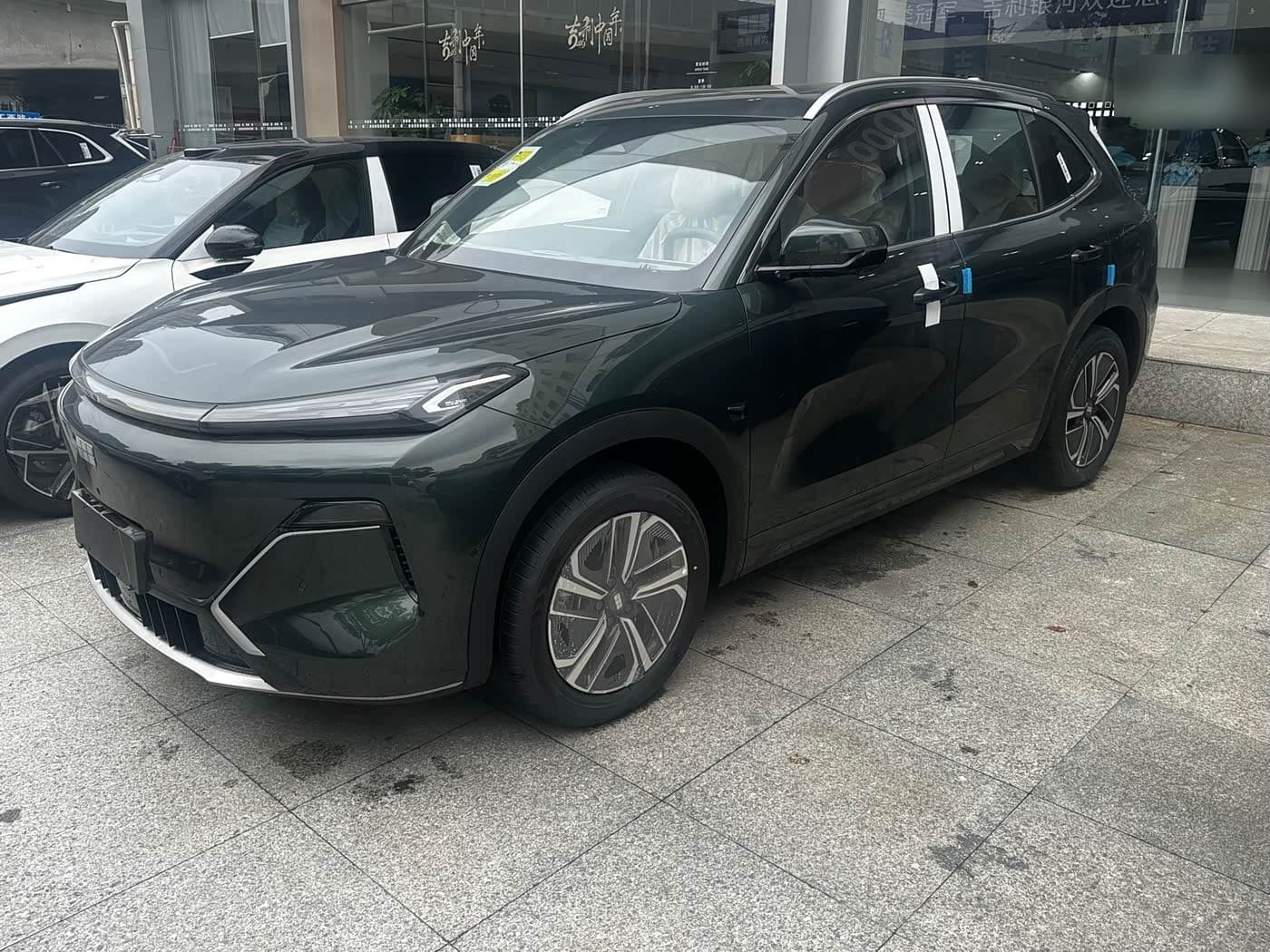 2025 Geely Galaxy Galaxy Starship 7 EM-i front exterior