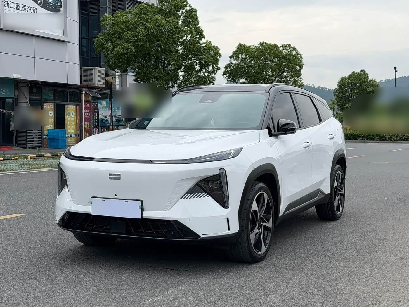 2023 Geely Galaxy Galaxy L7 front exterior