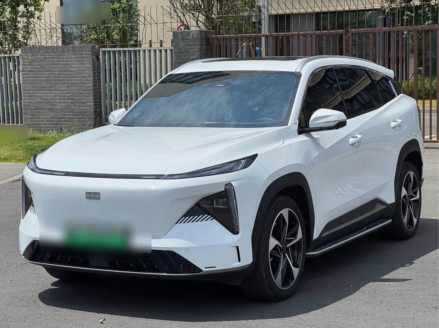 2024 Geely Galaxy Galaxy L7 front exterior