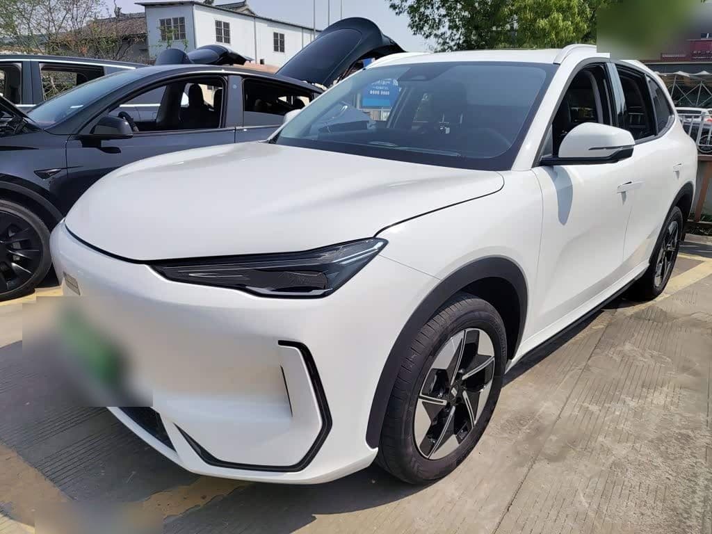2025 Geely Galaxy Galaxy E5 front exterior