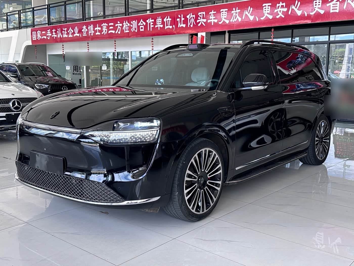 2023 AITO Wenjie AITO M9 front exterior