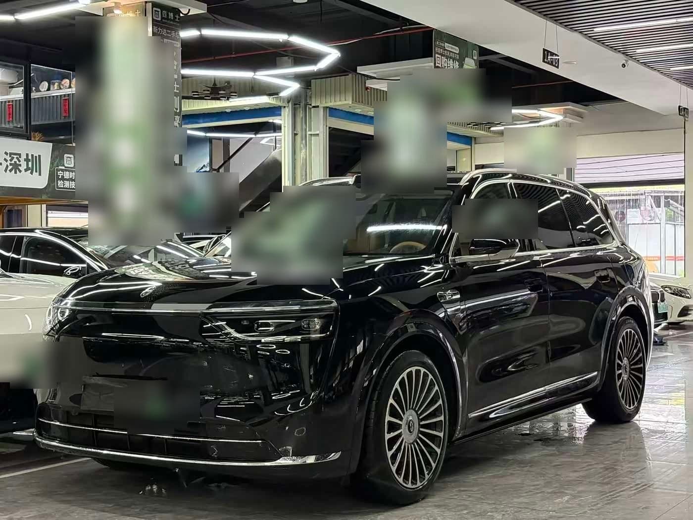 2025 AITO Wenjie AITO M8 front exterior