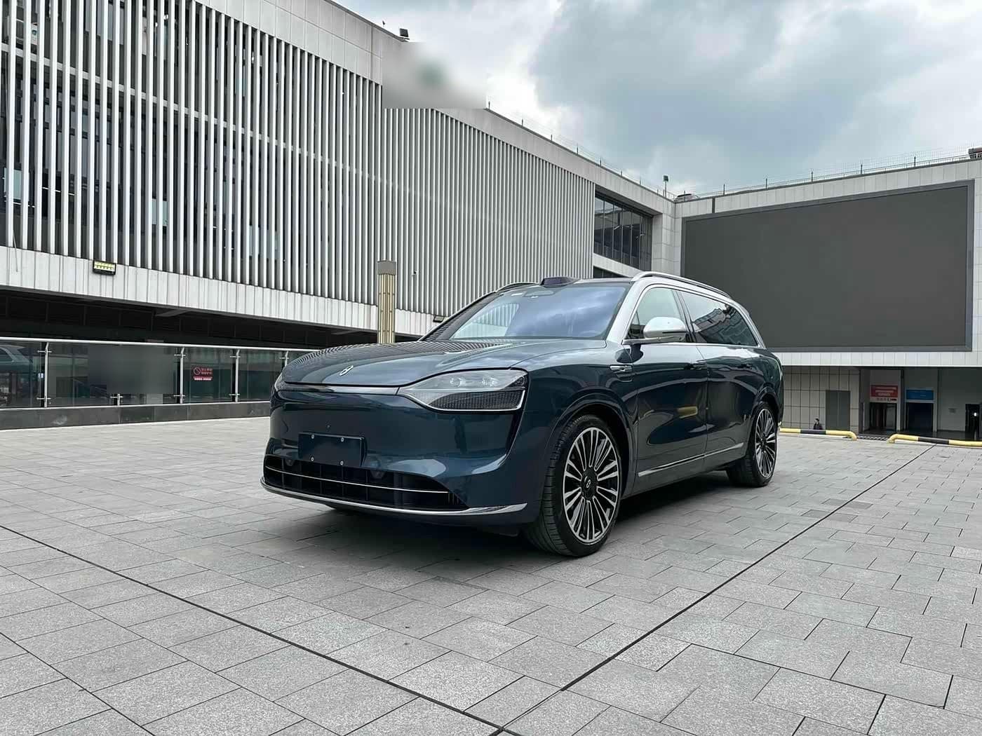 2023 AITO Wenjie AITO M9 front exterior