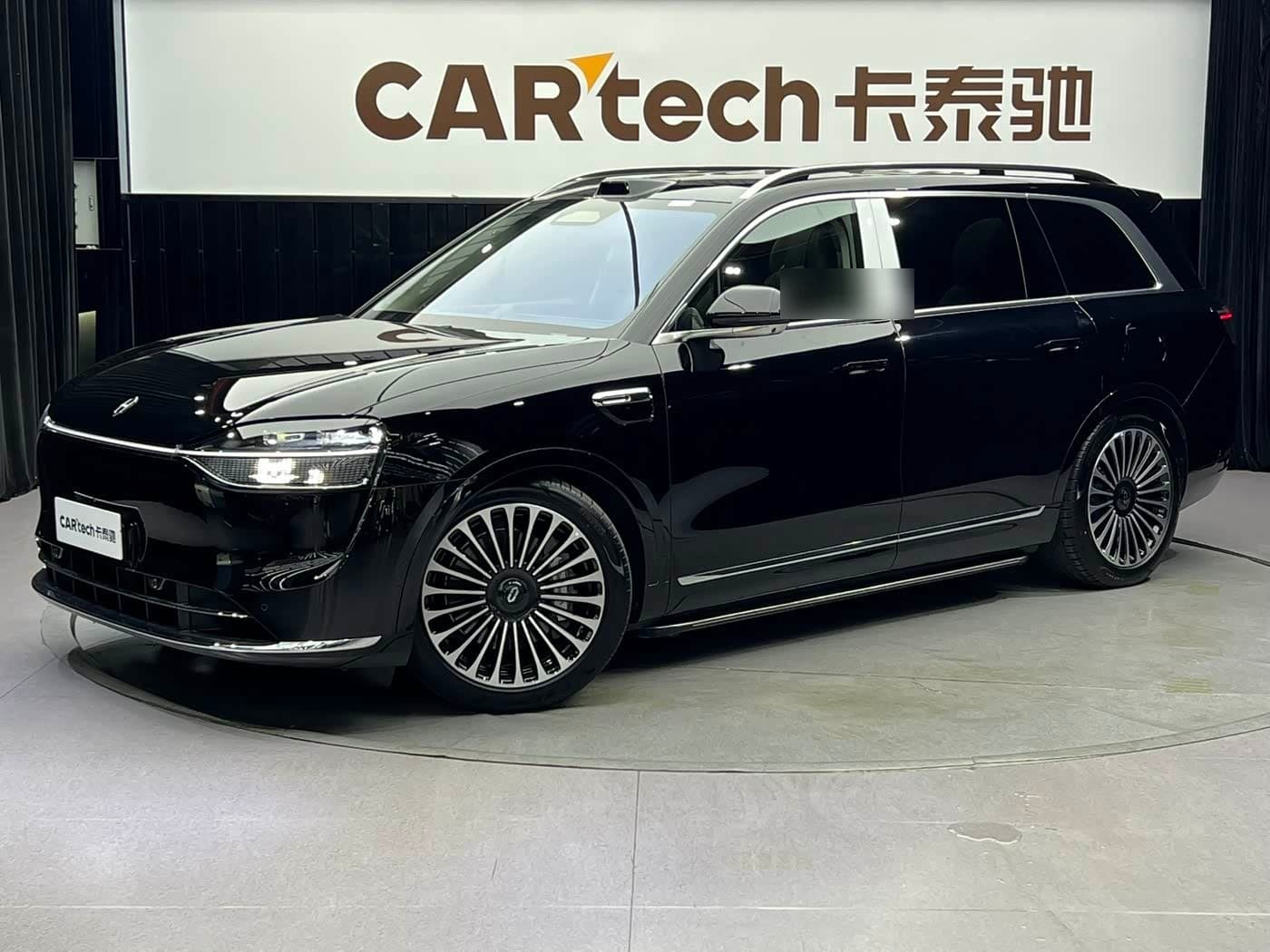 2025 AITO Wenjie AITO M9 front exterior