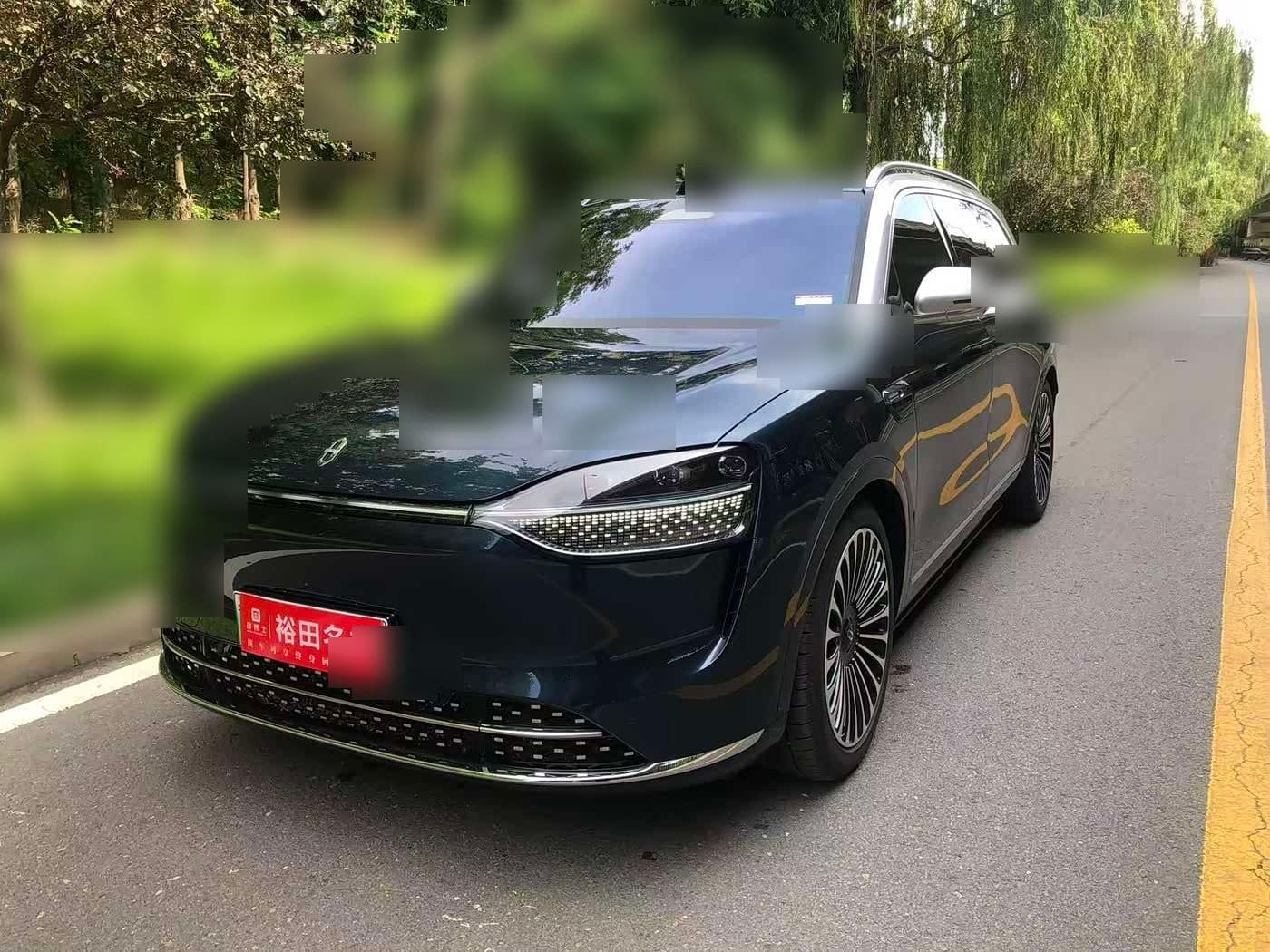 2025 AITO Wenjie AITO M9 front exterior