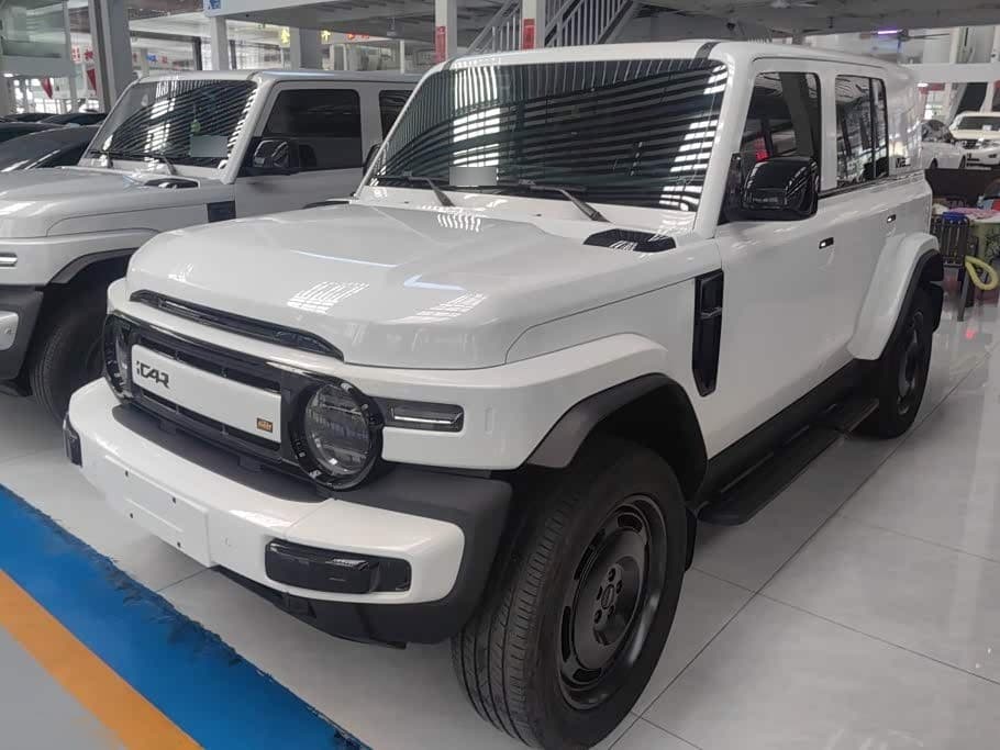 2024 iCar V23 front exterior