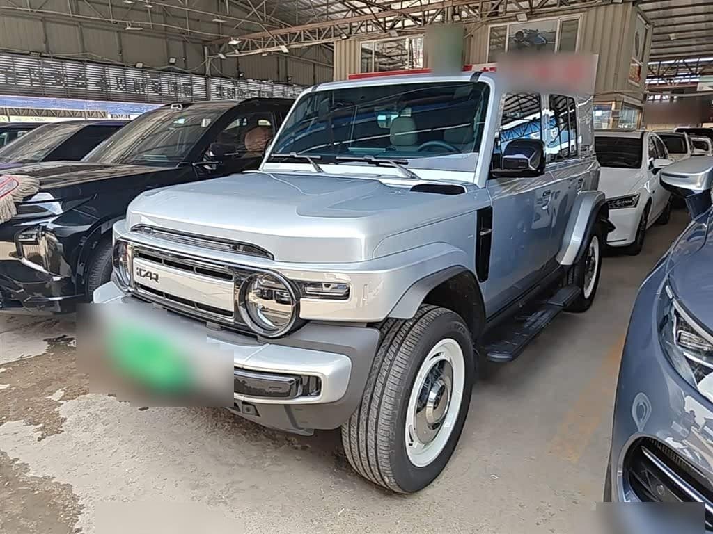 2024 iCar V23 front exterior