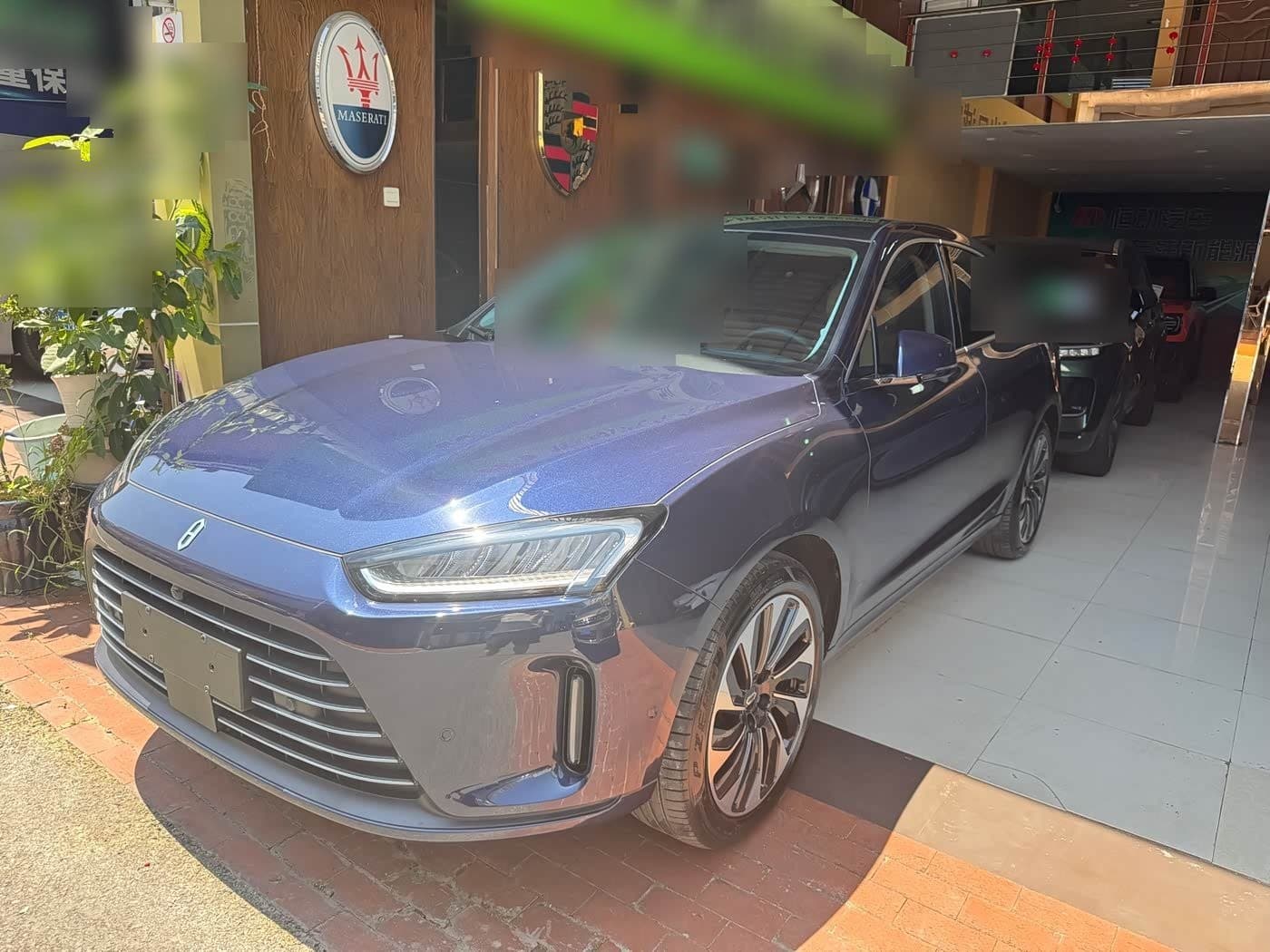 2022 AITO Wenjie AITO M5 front exterior