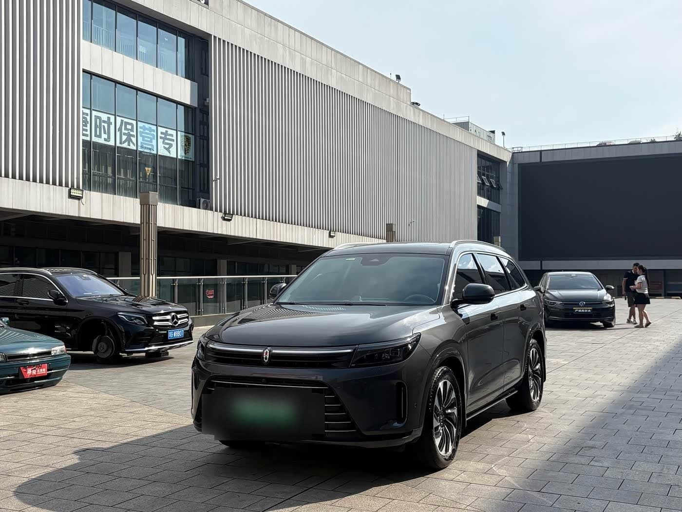 2023 AITO Wenjie AITO M7 front exterior