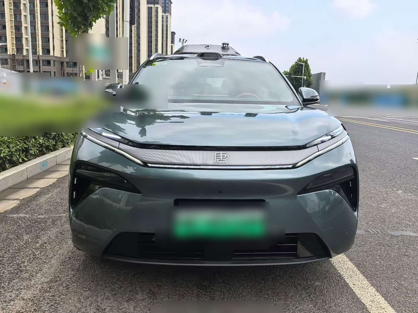 2025 BYD Tang L front exterior