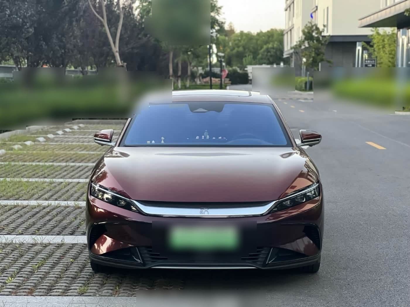 2022 BYD Han front exterior