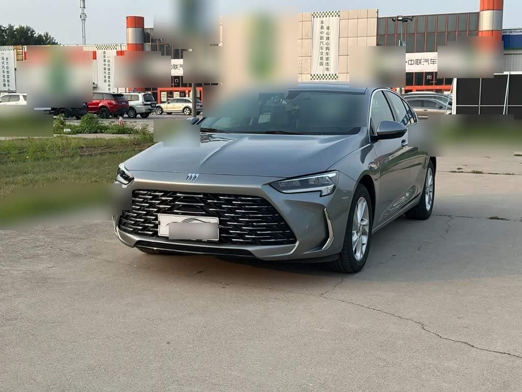 2023 Buick Regal front exterior