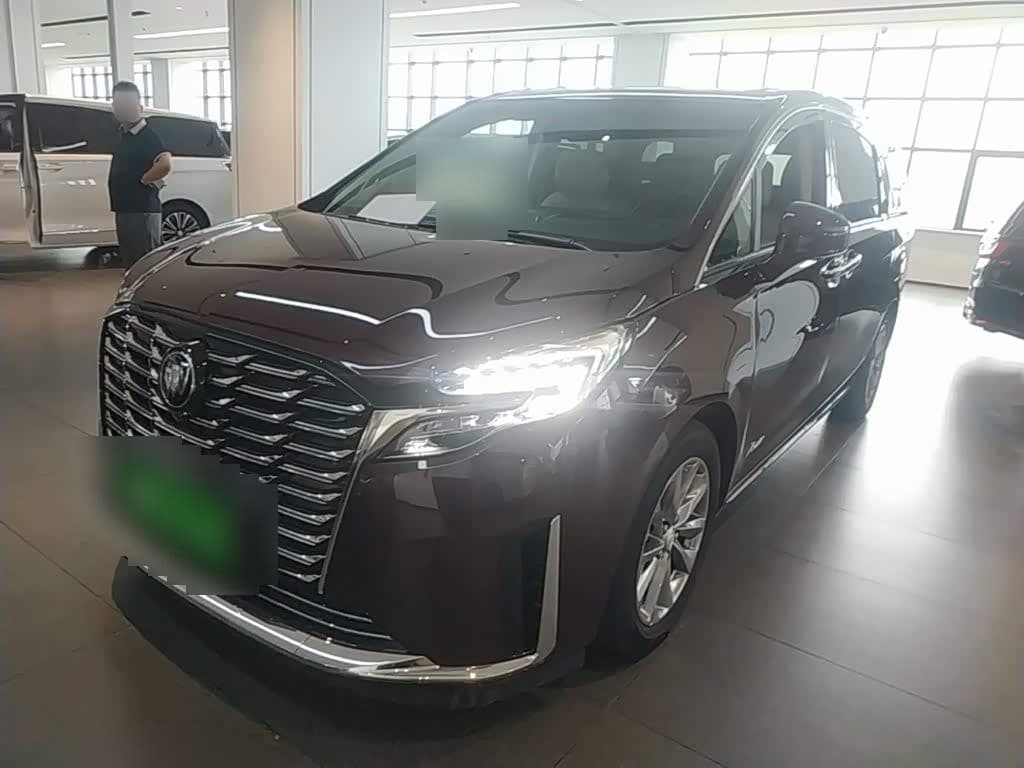 2022 Buick GL8 front exterior